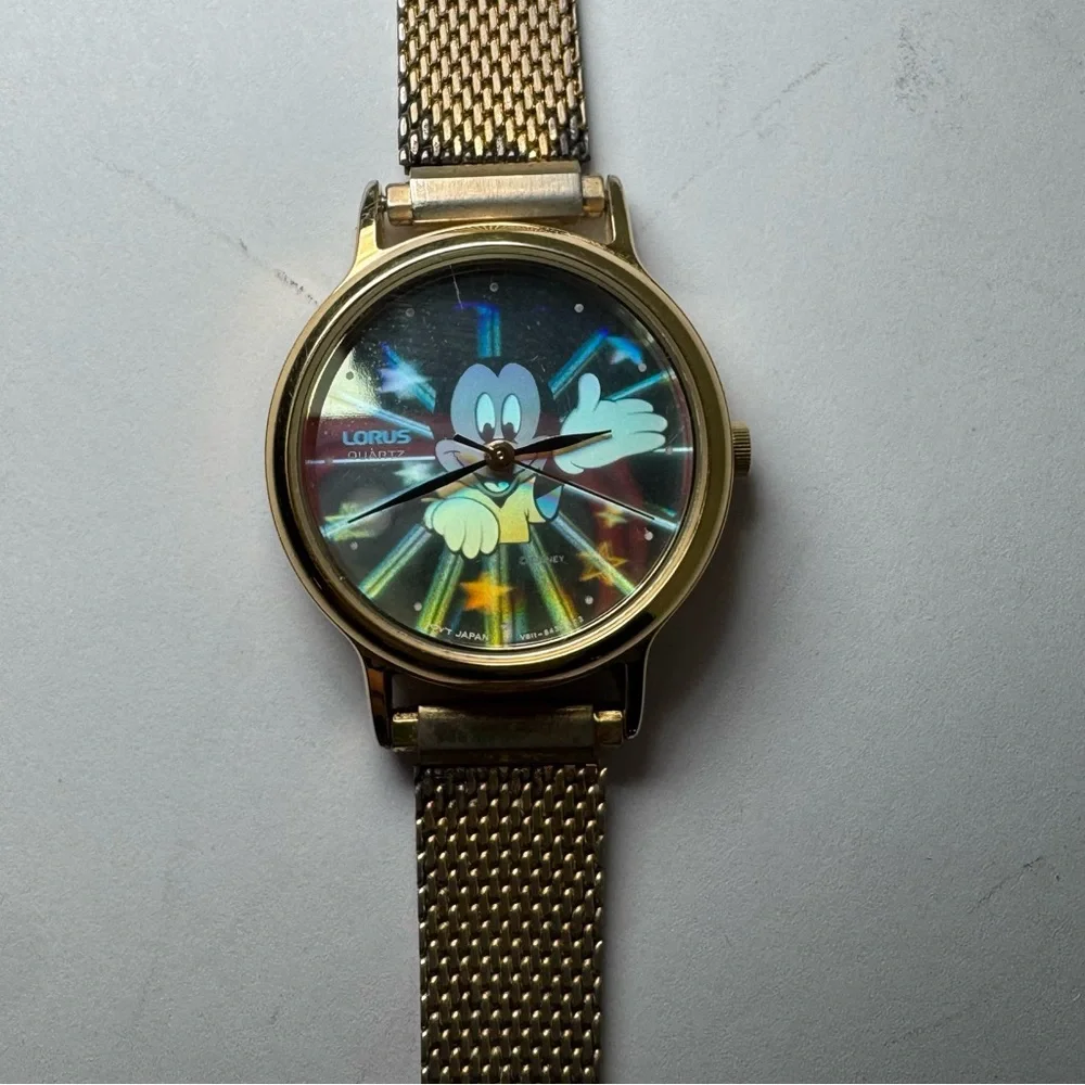 Vintage Lorus by‎ Seiko Disney Holographic Mickey Mouse Quartz Watch Gold Band